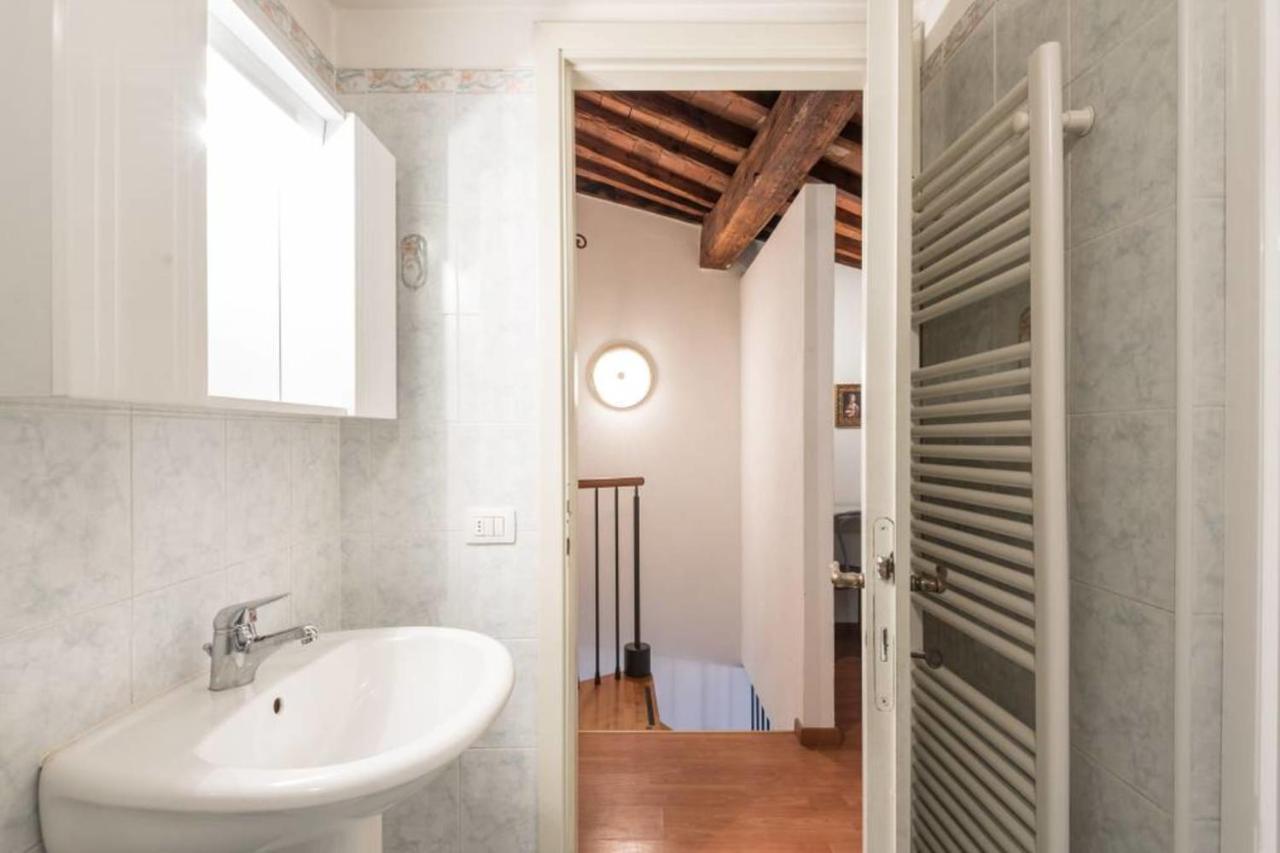 Lovely Loft 2 Steps From The Cathedral In Флоренция Екстериор снимка